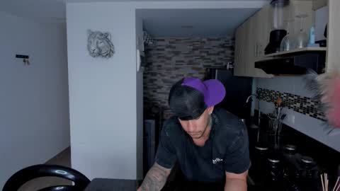 INSTAGRAM  DAMMIANMILLEROFICIAL online show from February 6, 2026, 1:58 pm