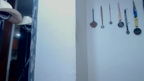 dammuscle online show from October 1, 2025, 1:50 pm