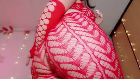 Snapshot of damn_that_booty chatting on December 23, 2024, 12:19 pm Criss online show from December 23, 2024, 12:19 pm