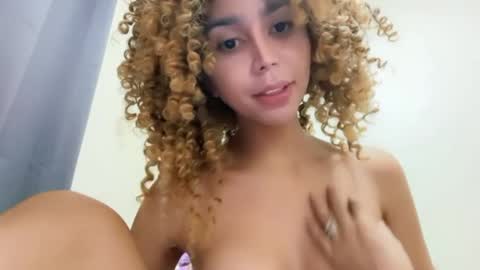 damnperfectxx online show from February 23, 2026, 3:48 am