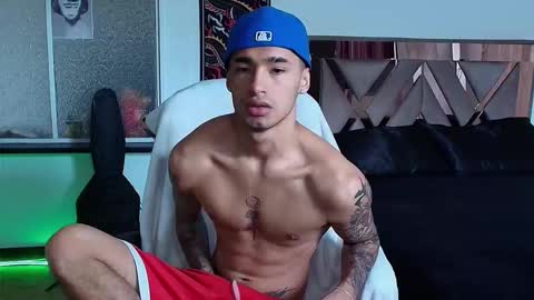 Snapshot of damon_333 chatting on September 30, 2025, 6:13 pm Damon online show from September 30, 2025, 6:13 pm