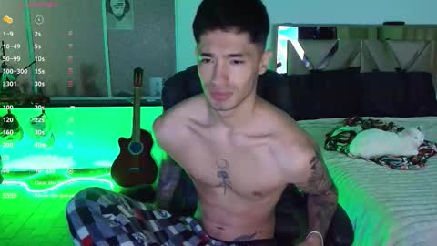 Snapshot of damon_333 chatting on November 8, 2025, 3:50 am Damon online show from November 8, 2025, 3:50 am