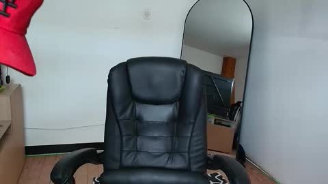 Snapshot of damon_333 chatting on November 27, 2025, 6:54 pm Damon online show from November 27, 2025, 6:54 pm