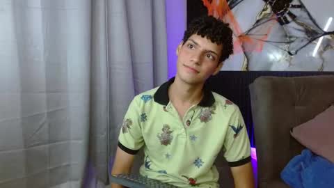 Snapshot of dan_sweetboy chatting on October 24, 2025, 9:55 pm Daniel  online show from October 24, 2025, 9:55 pm