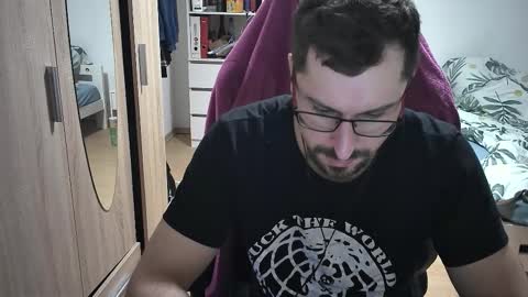 King Dan online show from October 31, 2025, 8:54 pm