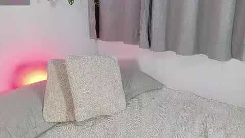 Bluemoon online show from October 25, 2025, 5:40 pm