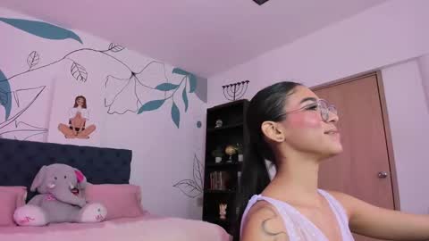 dana_paula online show from October 11, 2025, 1:53 pm
