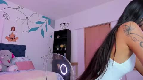 dana_paula online show from October 18, 2025, 11:44 am
