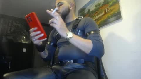 Snapshot of danbury44 chatting on October 27, 2025, 4:05 am danbury online show from October 27, 2025, 4:05 am