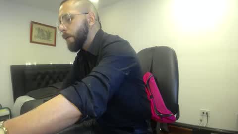 Snapshot of danbury44 chatting on February 6, 2026, 9:40 pm danbury online show from February 6, 2026, 9:40 pm