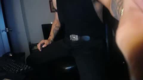 Snapshot of danbury44 chatting on February 9, 2026, 2:10 pm danbury online show from February 9, 2026, 2:10 pm