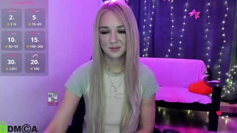 dances_queen online show from May 13, 2026, 7:28 am