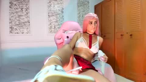 Danella Houston online show from October 28, 2025, 12:03 am