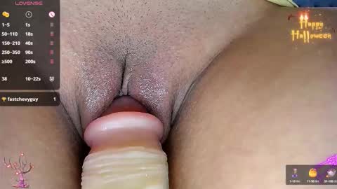 Snapshot of danette_deluxee chatting on October 16, 2025, 11:50 pm danette_deluxee online show from October 16, 2025, 11:50 pm