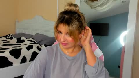 Snapshot of dangerous_lioness_ chatting on January 18, 2025, 1:19 am Kali online show from January 18, 2025, 1:19 am