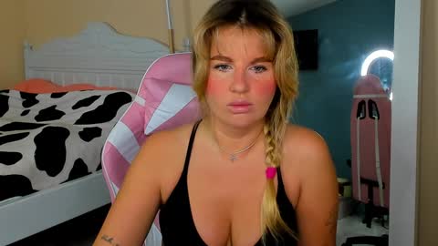Snapshot of dangerous_lioness_ chatting on January 31, 2025, 1:22 am Kali online show from January 31, 2025, 1:22 am