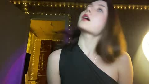 dangerous_softness online show from April 23, 2026, 6:54 pm