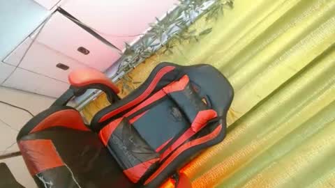 Snapshot of dangerouscock69_nica chatting on December 2, 2024, 4:09 pm Nica online show from December 2, 2024, 4:09 pm