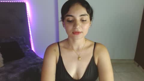 Snapshot of dani__naughty chatting on October 22, 2025, 1:39 am Dany online show from October 22, 2025, 1:39 am