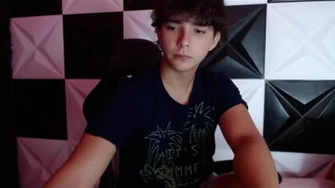 Snapshot of dani_cumboy chatting on December 21, 2024, 3:58 am dani_cumboy online show from December 21, 2024, 3:58 am