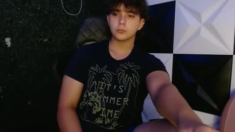 Snapshot of dani_cumboy chatting on February 19, 2025, 6:00 am dani_cumboy online show from February 19, 2025, 6:00 am