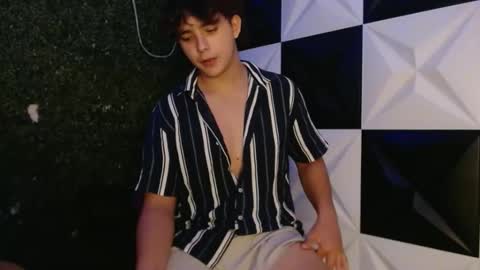 Snapshot of dani_cumboy chatting on February 20, 2025, 3:56 am dani_cumboy online show from February 20, 2025, 3:56 am