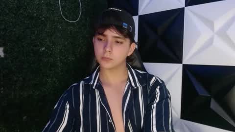 Snapshot of dani_cumboy chatting on February 24, 2025, 4:49 am dani_cumboy online show from February 24, 2025, 4:49 am