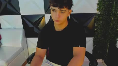 Snapshot of dani_cumboy chatting on September 20, 2025, 1:23 pm dani_cumboy online show from September 20, 2025, 1:23 pm