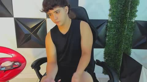 Snapshot of dani_cumboy chatting on September 25, 2025, 2:43 pm dani_cumboy online show from September 25, 2025, 2:43 pm