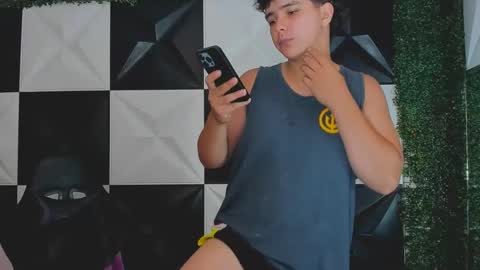 Snapshot of dani_cumboy chatting on October 4, 2025, 2:37 pm dani_cumboy online show from October 4, 2025, 2:37 pm