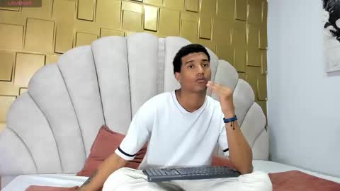 Snapshot of dani_dick_ chatting on October 21, 2025, 2:23 am Daniel online show from October 21, 2025, 2:23 am