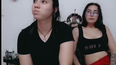 Snapshot of dani_jocelyn chatting on December 2, 2024, 9:28 pm dani y jocelyn online show from December 2, 2024, 9:28 pm