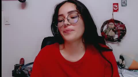 Snapshot of dani_jocelyn chatting on December 4, 2024, 2:42 am dani y jocelyn online show from December 4, 2024, 2:42 am