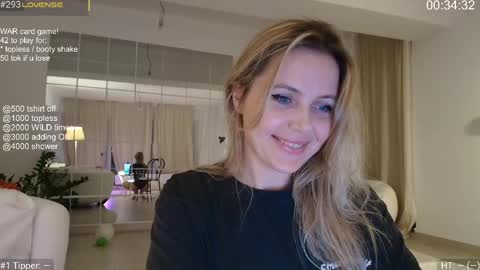 daniangel_web online show from May 15, 2026, 6:48 pm