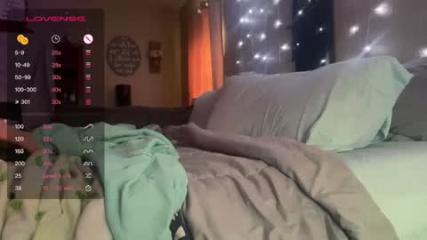 Dani Dragon online show from December 30, 2024, 4:40 pm