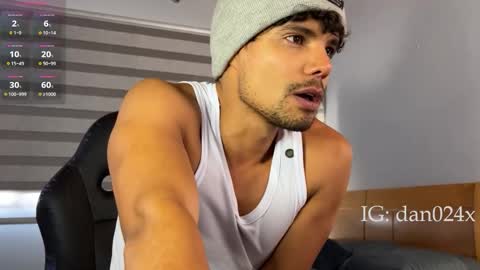 Snapshot of daniel0910s chatting on October 11, 2025, 3:32 pm Daniel online show from October 11, 2025, 3:32 pm