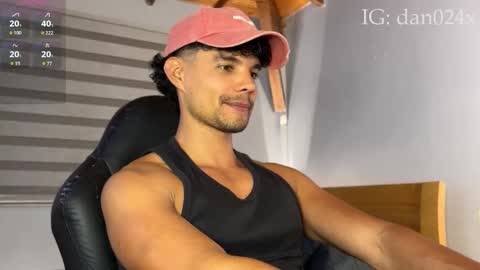 Snapshot of daniel0910s chatting on October 19, 2025, 12:22 am Daniel online show from October 19, 2025, 12:22 am