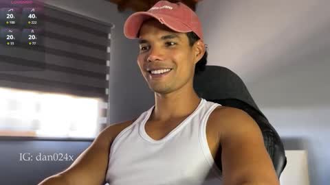 Snapshot of daniel0910s chatting on November 9, 2025, 4:49 pm Daniel online show from November 9, 2025, 4:49 pm