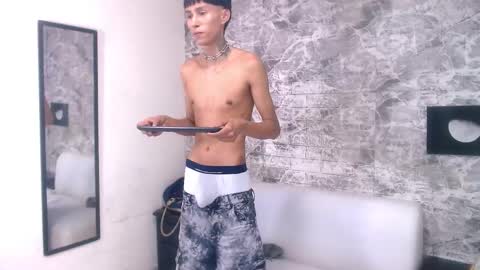 Daniel Delux  online show from October 3, 2025, 4:20 am