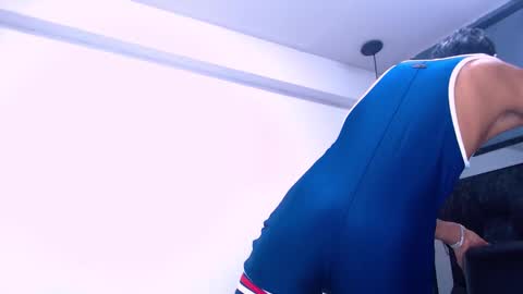 Daniel Delux  online show from November 4, 2025, 2:05 pm