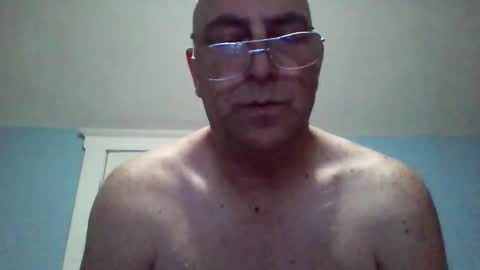 Snapshot of daniel_lbc chatting on October 30, 2025, 1:40 am Daniel online show from October 30, 2025, 1:40 am