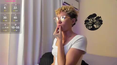 Daniela Brown online show from July 16, 2026, 1:33 am