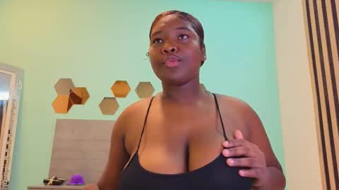 daniela_gil7 online show from March 19, 2026, 12:09 pm