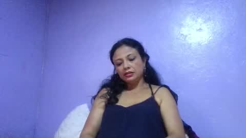 daniela_love1 online show from November 6, 2025, 8:21 pm