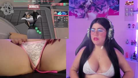 Snapshot of danielamendez__ chatting on December 27, 2024, 1:28 pm Dani online show from December 27, 2024, 1:28 pm