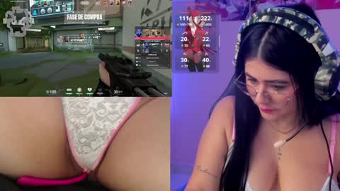 Snapshot of danielamendez__ chatting on January 24, 2025, 1:36 pm Dani online show from January 24, 2025, 1:36 pm
