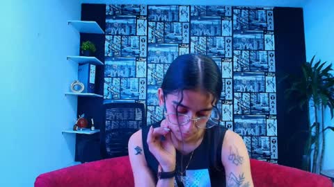 danielamonroe online show from March 30, 2026, 2:01 am