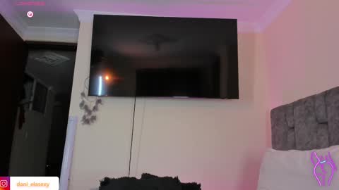 danielasexya online show from March 1, 2025, 1:00 am