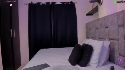 danielasexya online show from May 19, 2026, 7:53 pm