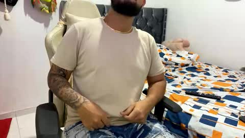 danielaw777 online show from October 29, 2025, 2:58 am